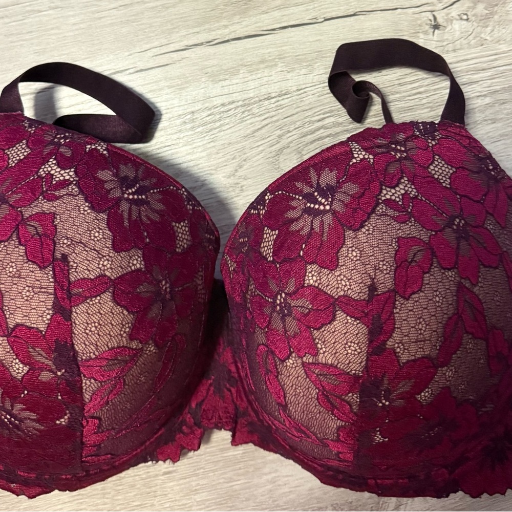 Woman’s Plus Size Burgundy Lace Plunge Bra 46D